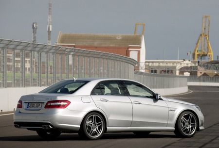 2010 Mercedes-Benz E 63 AMG