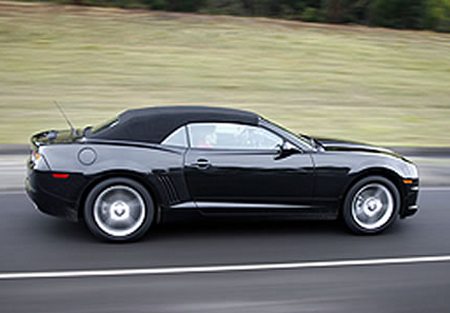 2010_chevrolet_camaro_convertible_3