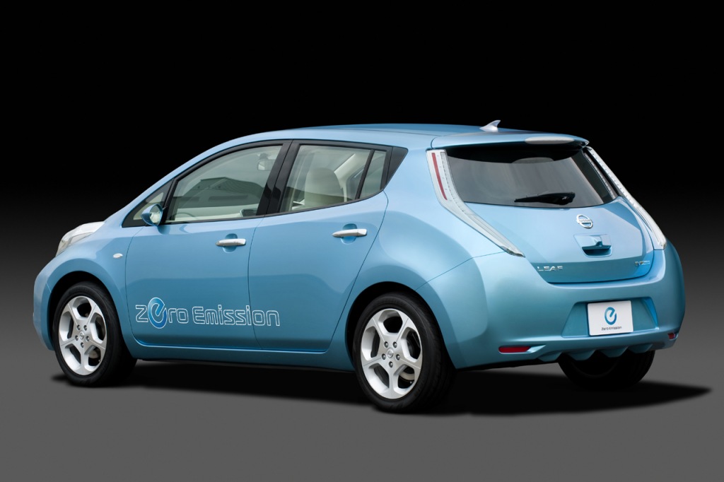 Nissan LEAF affordable electric car launched | Drive Arabia