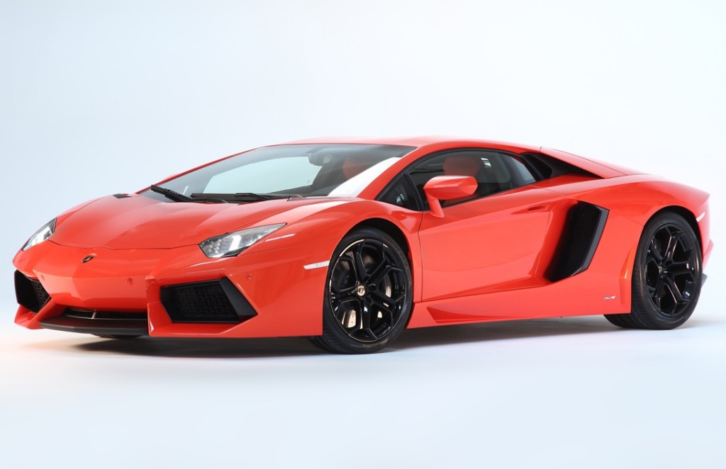 Lamborghini Aventador LP700-4 revealed in Geneva Motor Show | Drive Arabia