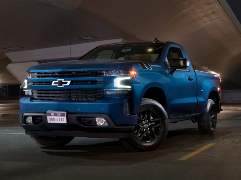 2019 Chevrolet Silverado Trail Boss and RST regular-cab models are ...