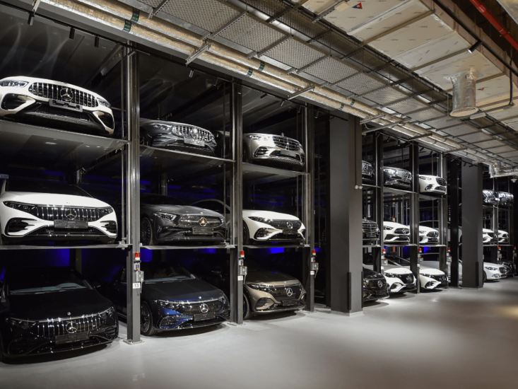 Mercedes-Benz Brand Center in Dubai x DriveArabia