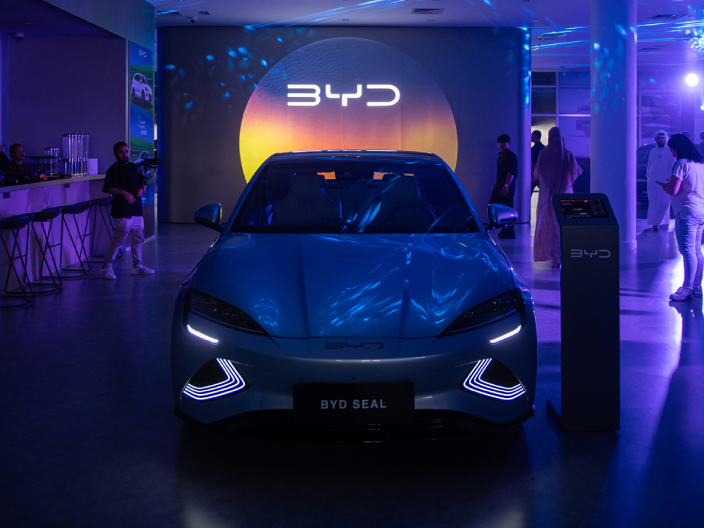 2025 Yangwang U8 previewed in new BYD showroom in Dubai | DriveArabia