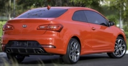 Kia Cerato Koup 2017 rear view