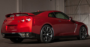 Nissan GT-R 2015 rear view