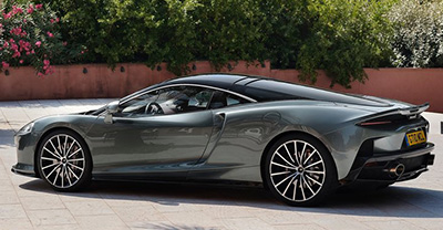 McLaren GT 2020 rear view