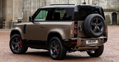 Land Rover Defender 90 2025 rear view