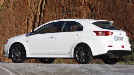 2009 Mitsubishi Lancer Sportback official debut