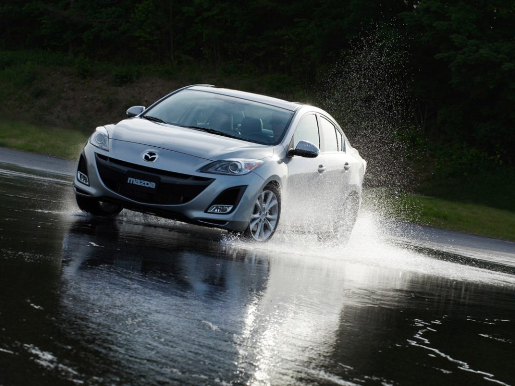 2009-2010 Mazda 3 fully revealed