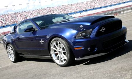 Ford Shelby GT500 Super Snake & Mustang SR