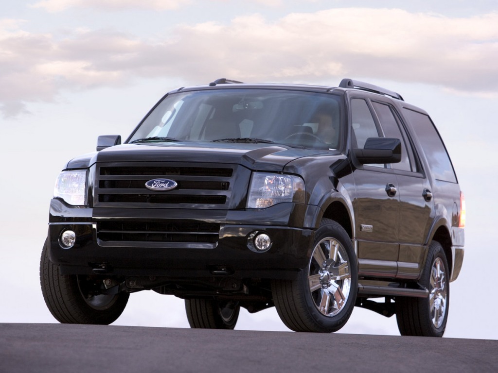 Big old Ford Expedition gets surprise increase in 2012 sales 