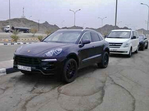 Porsche Macan caught testing in Dubai