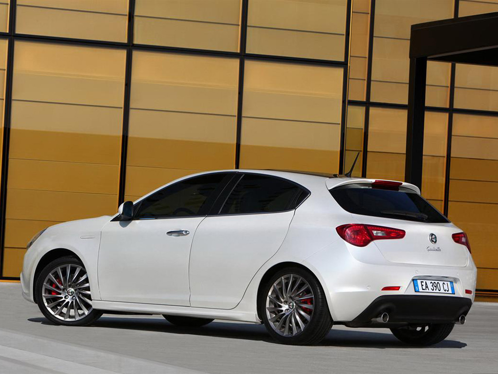 جوليتا تعيد ألفا روميو مرة أخرى إلى الشرق الأوسط (Alfa Romeo Giulietta)