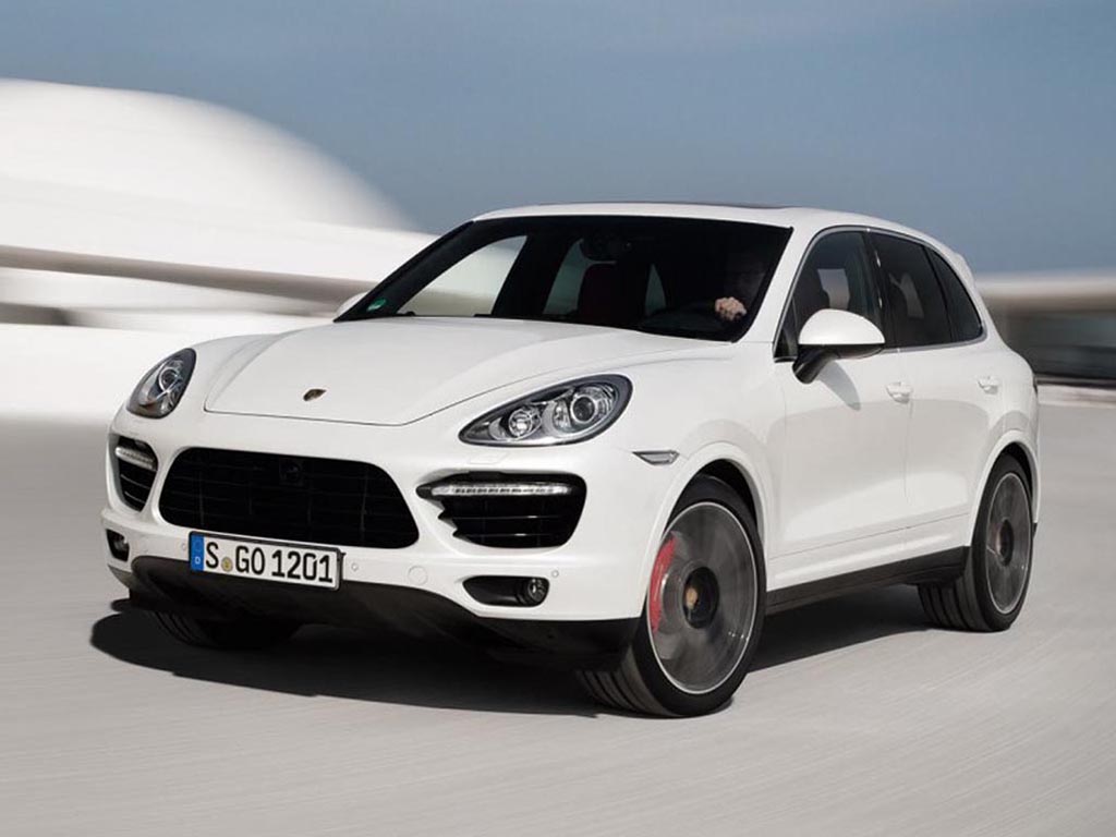  Porsche premieres latest model range at Qatar Motor Show