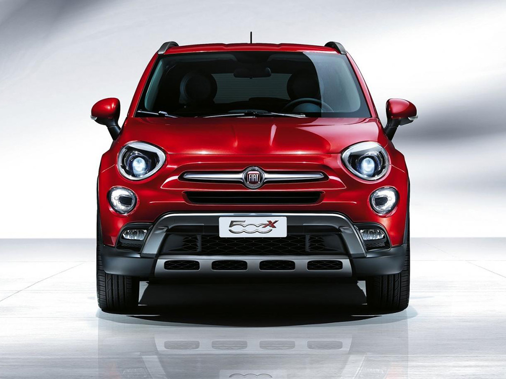 2015 Fiat 500X world premiere at Paris Motor Show