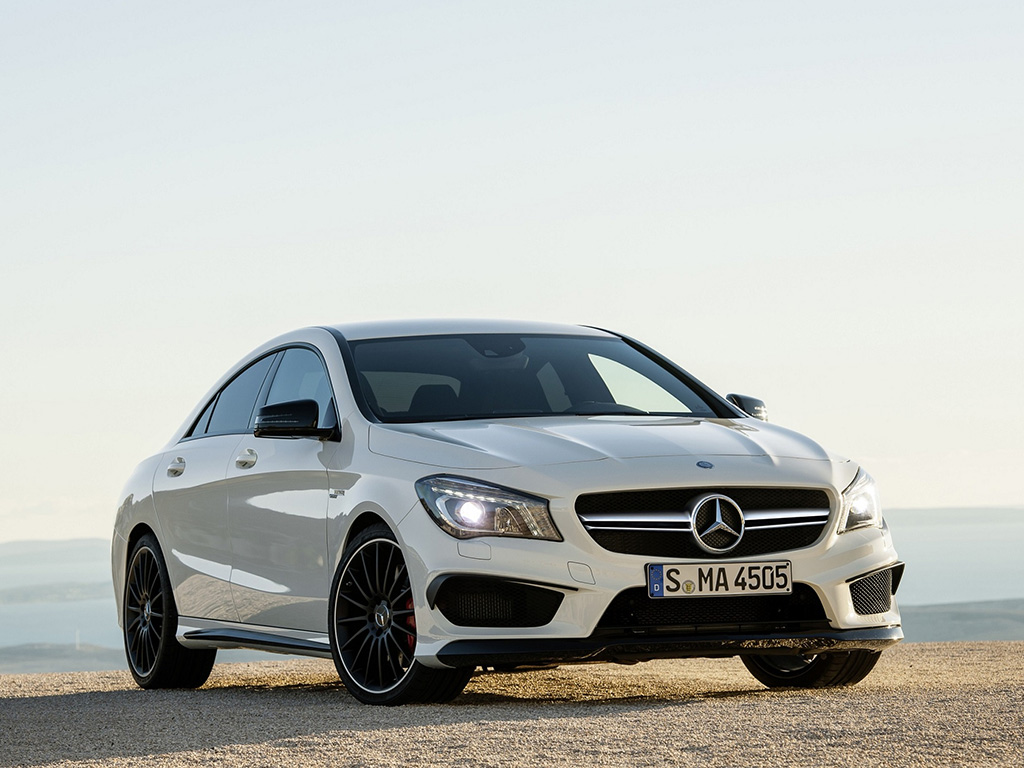 2015 مرسيدس بنز CLA 45 AMG في دول مجلس التعاون الخليجي