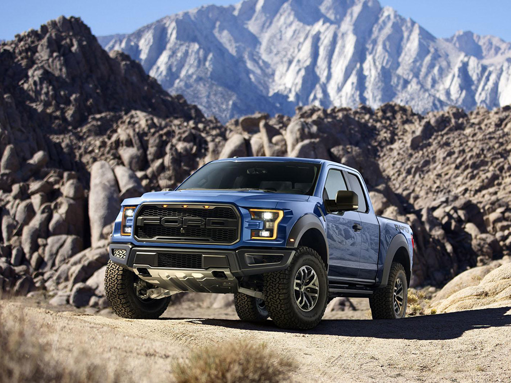 2017 Ford F-150 Raptor revealed in Detroit