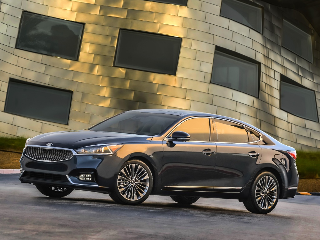 2017 Kia Cadenza redesign revealed