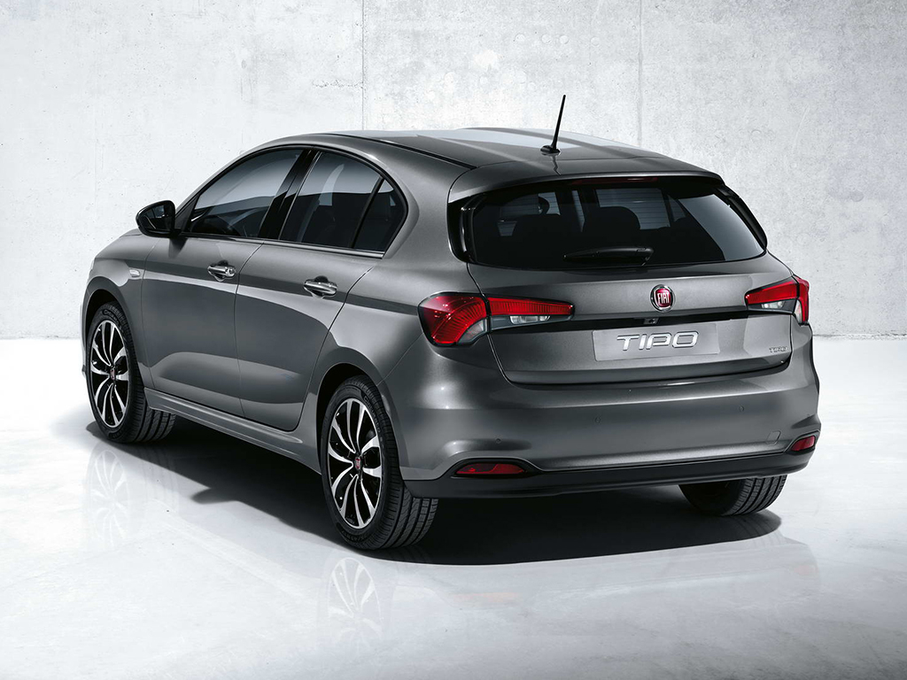 Fiat Tipo Estate and Hatchback debut in Geneva