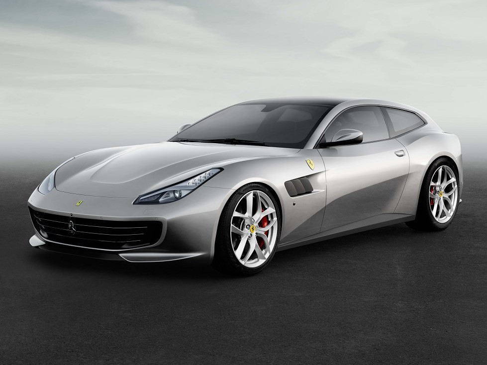 الإطلاق العالمي لسيارة فيراري GTC4Lusso T في معرض باريس الدولي للسيارات