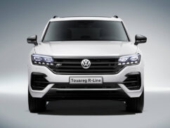 2019 VOLKSWAGEN TOUAREG