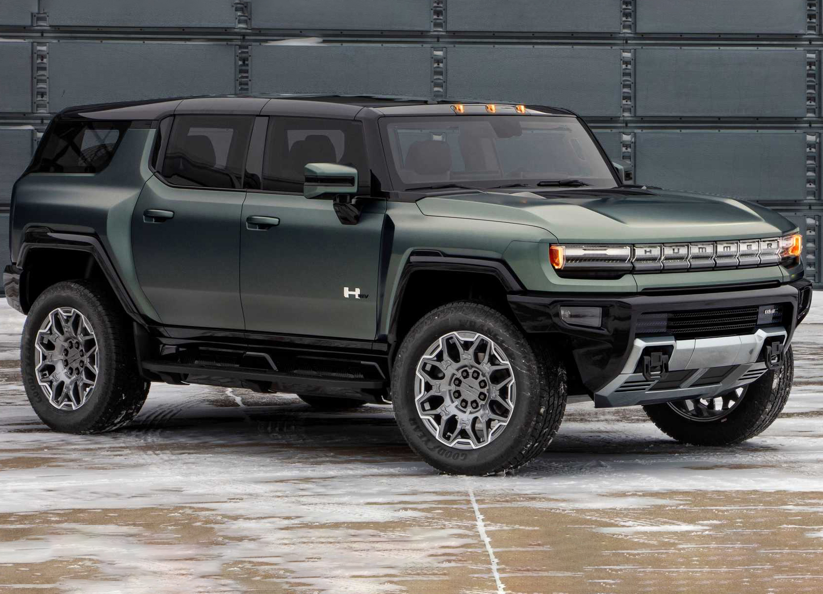 2024 GMC Hummer EV SUV brings back the legend