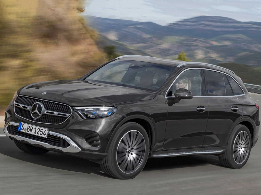 2023 Mercedes-Benz GLC walks into its second generation