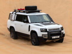 Land Rover Defender 130